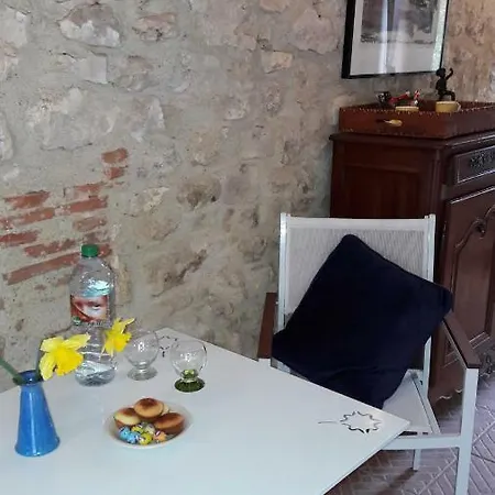 Les Vitarelles En Quercy Berganty