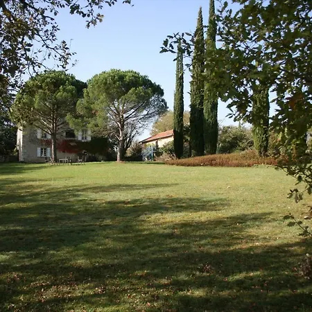 Les Vitarelles En Quercy Frühstückspension Berganty