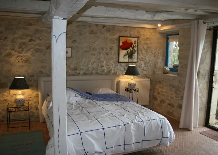 Les Vitarelles En Quercy Panzió